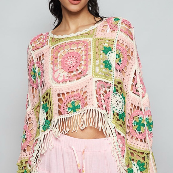 P61. NEW POL Crochet Fringe Crop Sweater Colorful Pink Multi Knit Squares - Picture 3 of 8